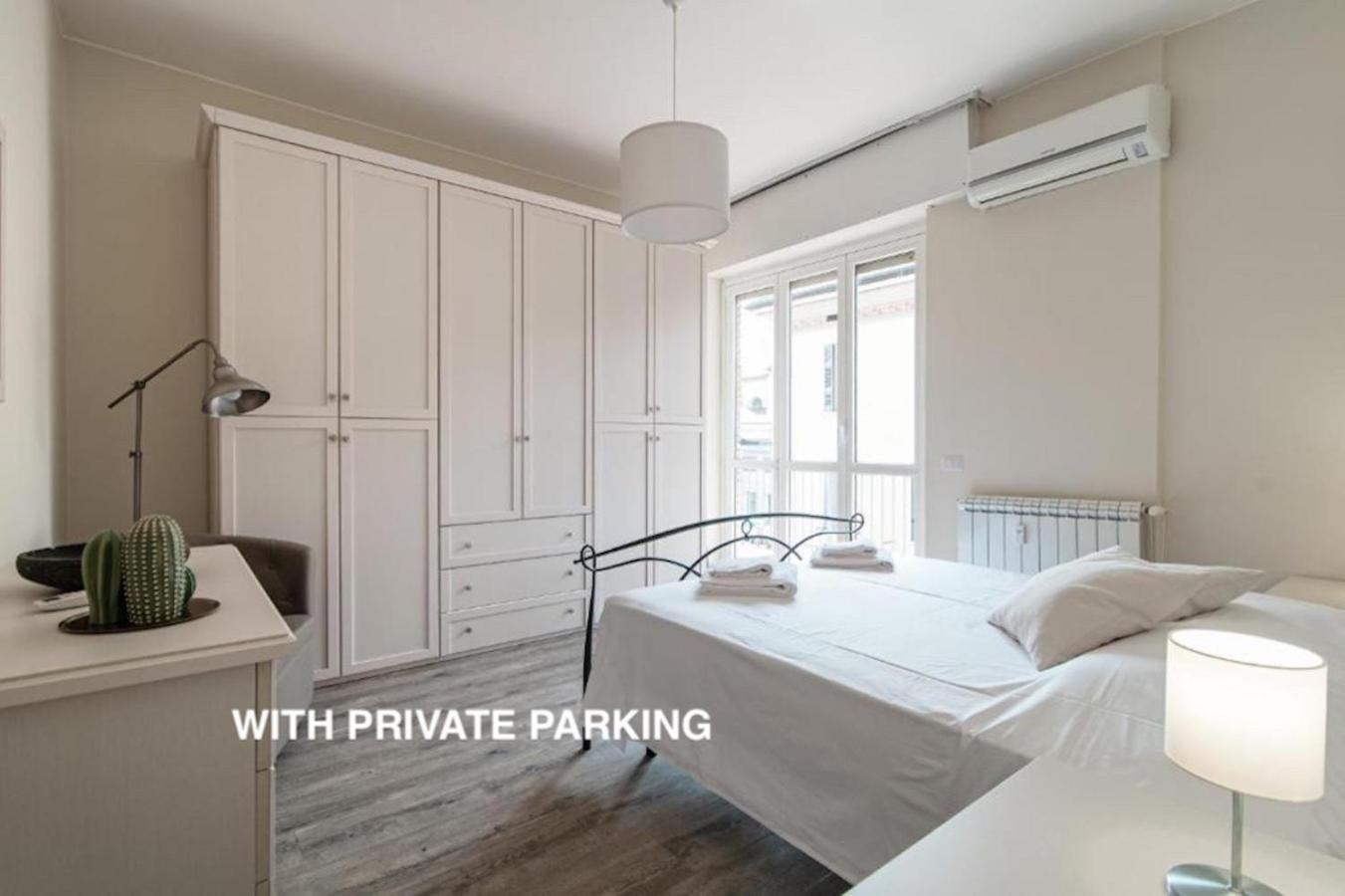 Lovely Suite With Private Parking In โกโม ภายนอก รูปภาพ